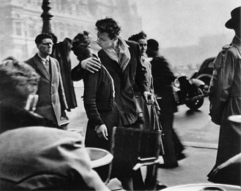 The Kiss in Paris